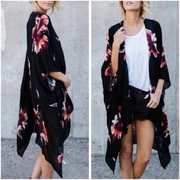 WILA Sweaters - Beautiful Black Floral Kimono/ Beach Coverup